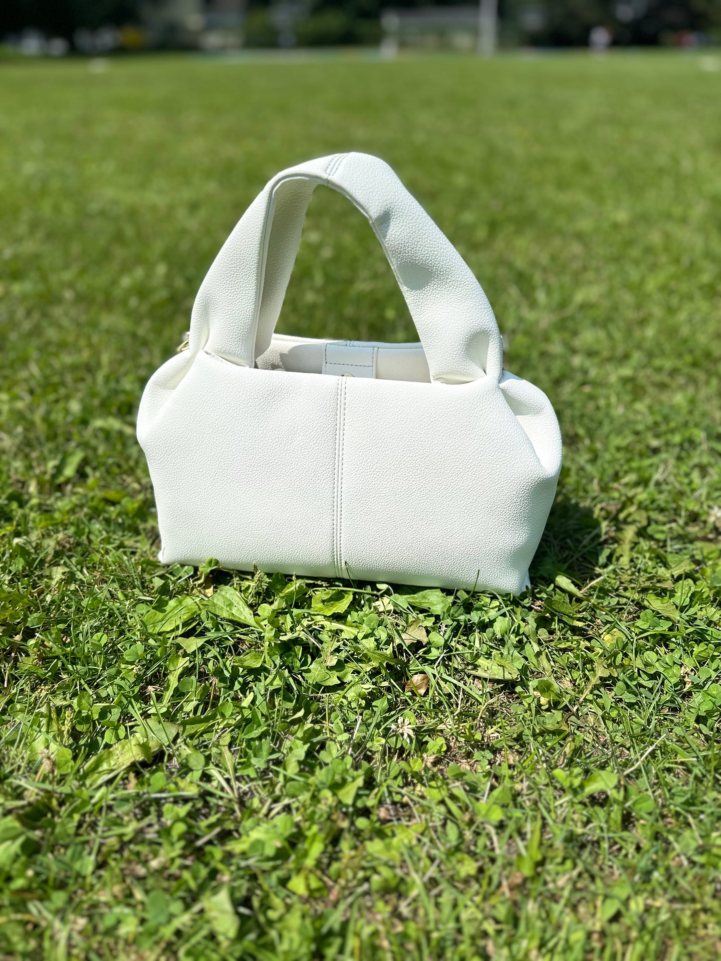 Number 9 White Niche design bag women 2024 new Crossbody bag Cloud Dumpling bag Tote bag High-end handbag